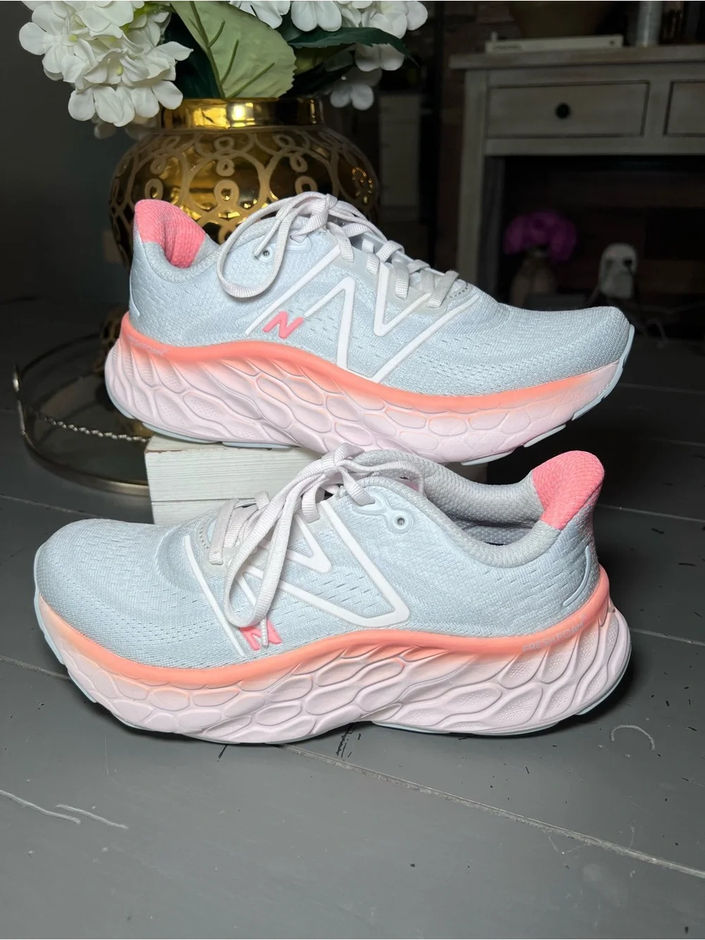 New Balance Fresh Foam More V4 Pink Grey Washed Pink Running Sneakers Women 7.5